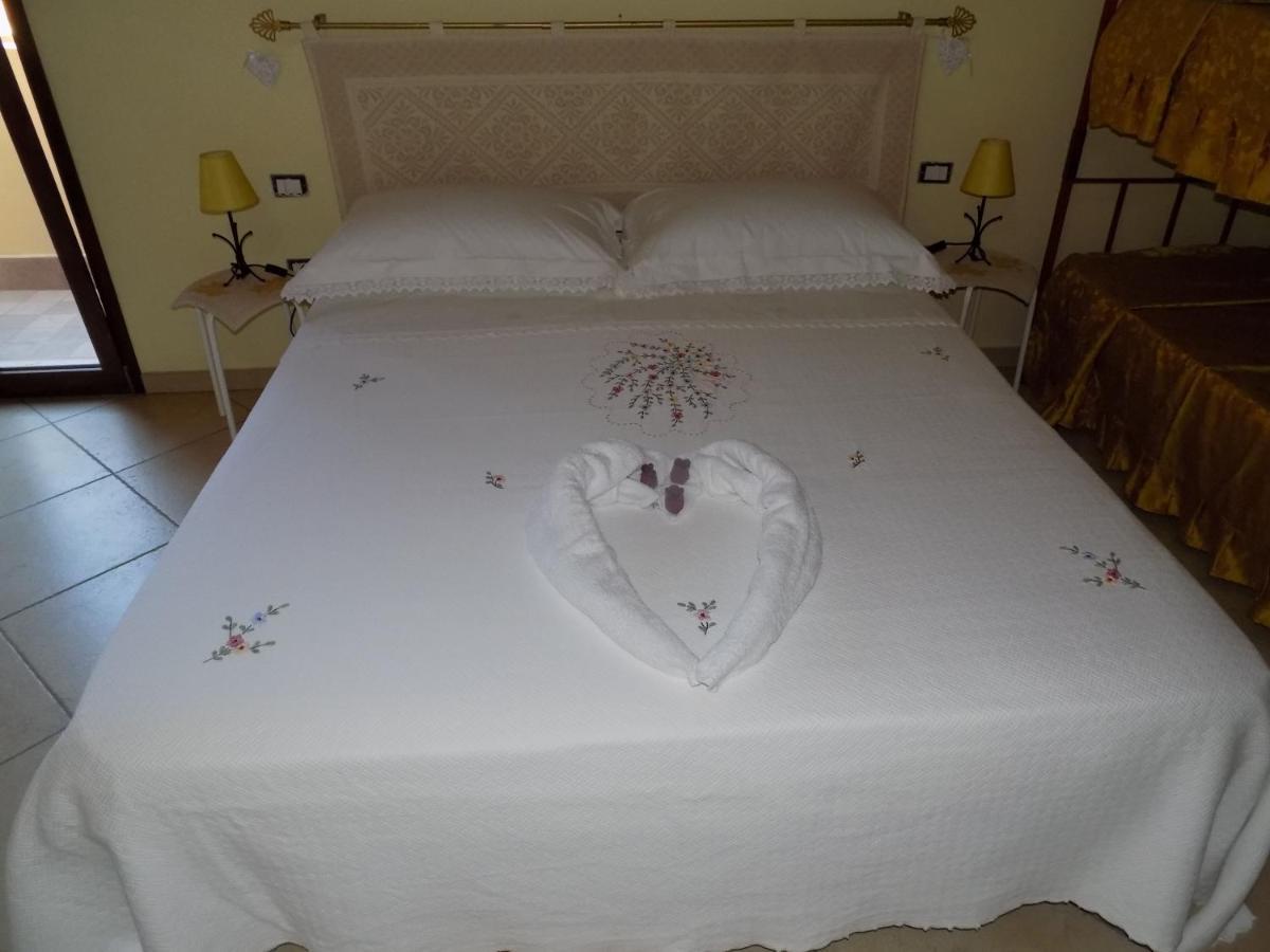 Al Ciclamino Bed & Breakfast Monastir Bagian luar foto